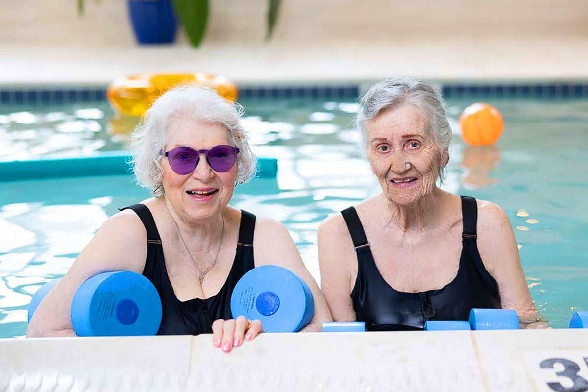 The Benefits of Hydrotherapy for Seniors: Why Water Therapy Supports Healthy Aging