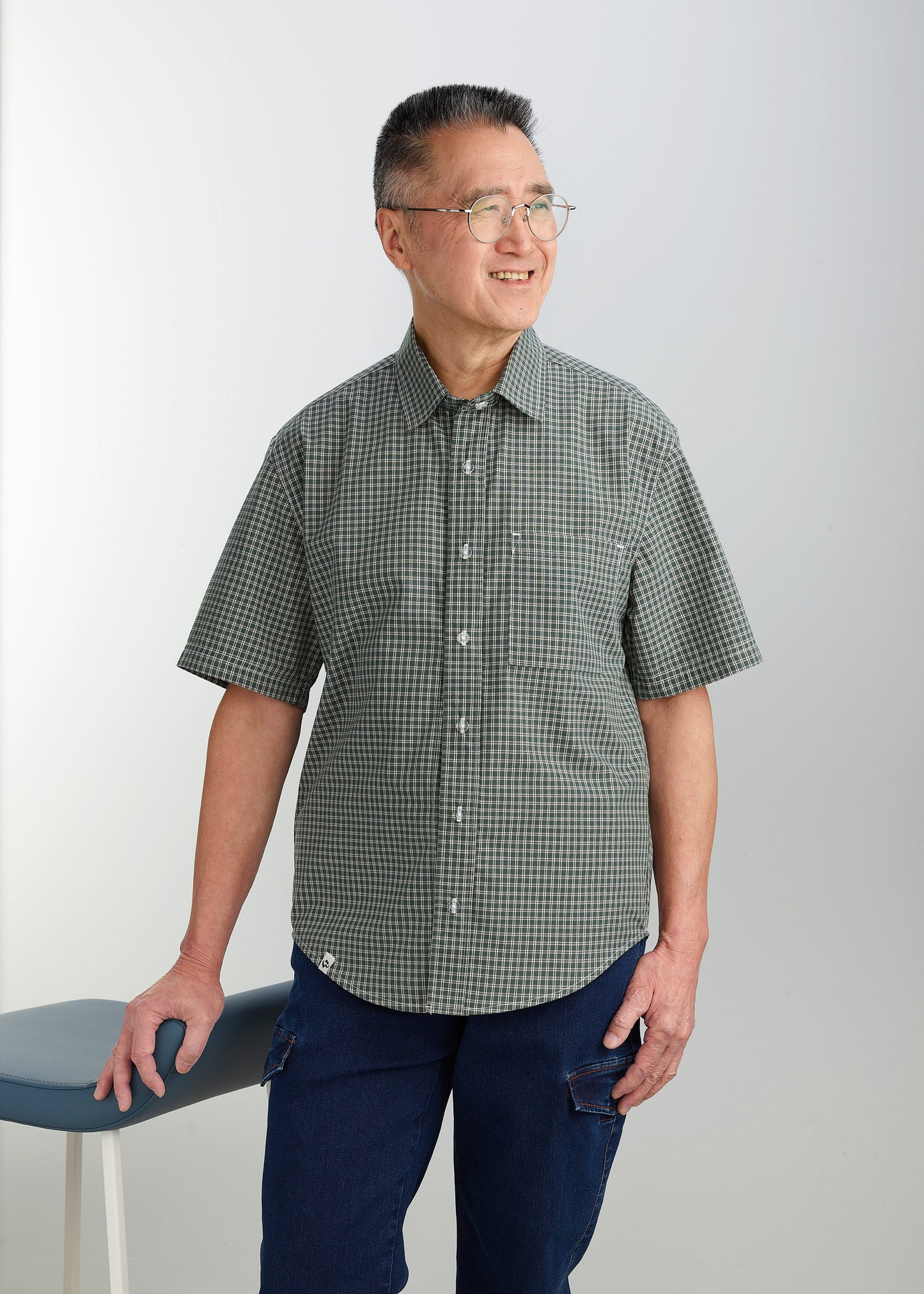 Magnetic Buttons Mens Short Sleeve Shirt