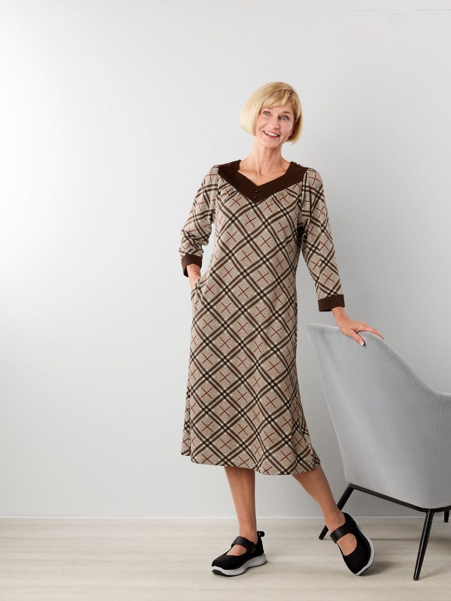 Women's Open Back Sweater Knit Dress with Diamond Neckline