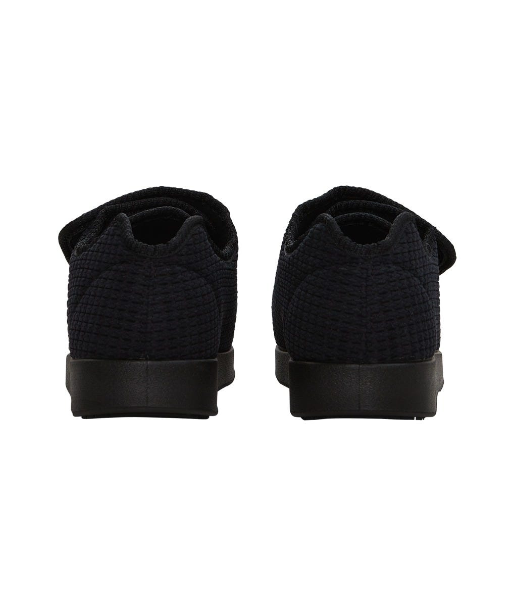 Men’s Slippers with Easy Closures – Adjustable Fit (Regular to Extra Wide)